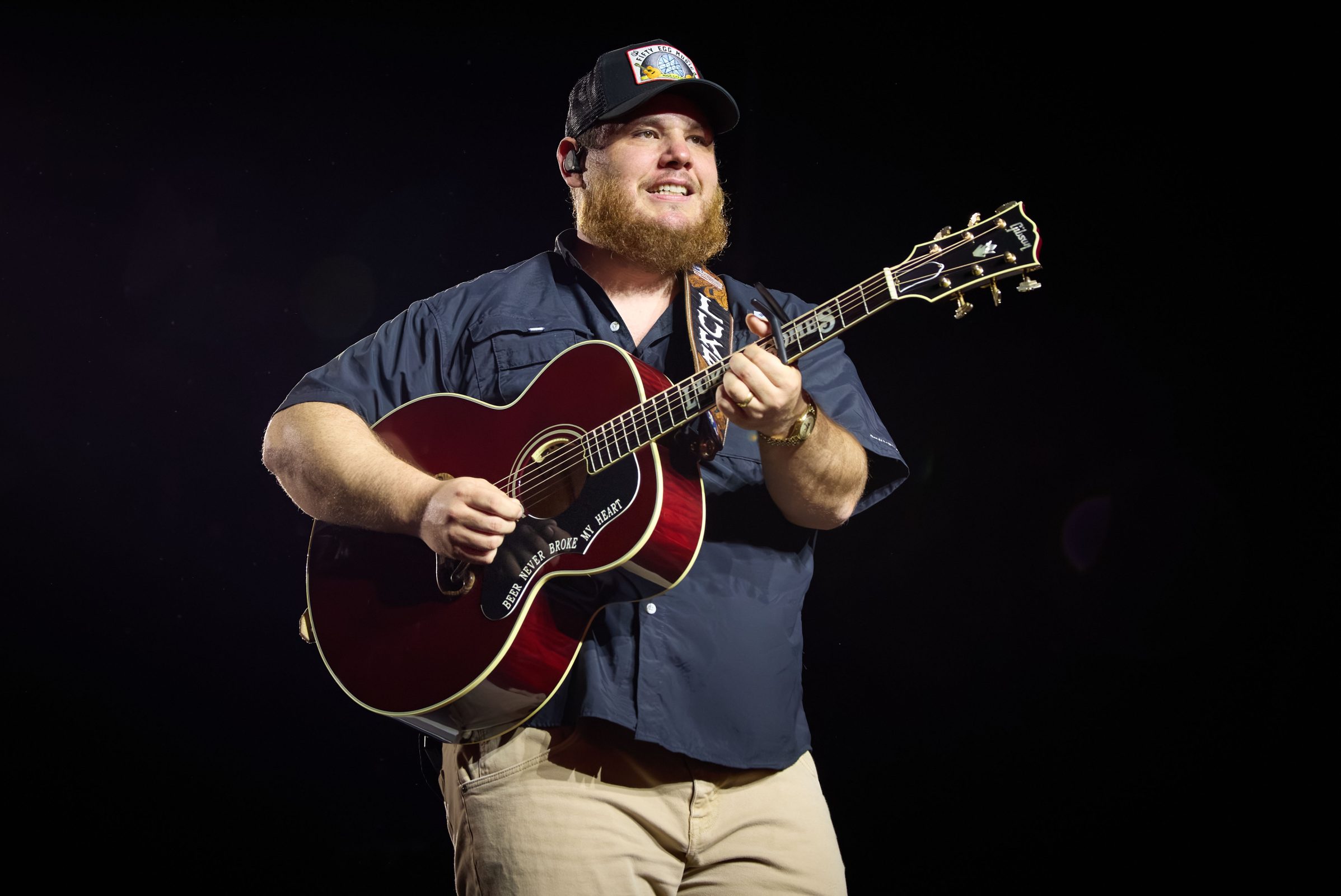 Photo (c) 2024 David Bergman
www.DavidBergman.net
Luke Combs
Growin' Up and Gettin' Old Tour
Rice-Eccles Stadium
Salt Lake City, UT
June 8, 2024