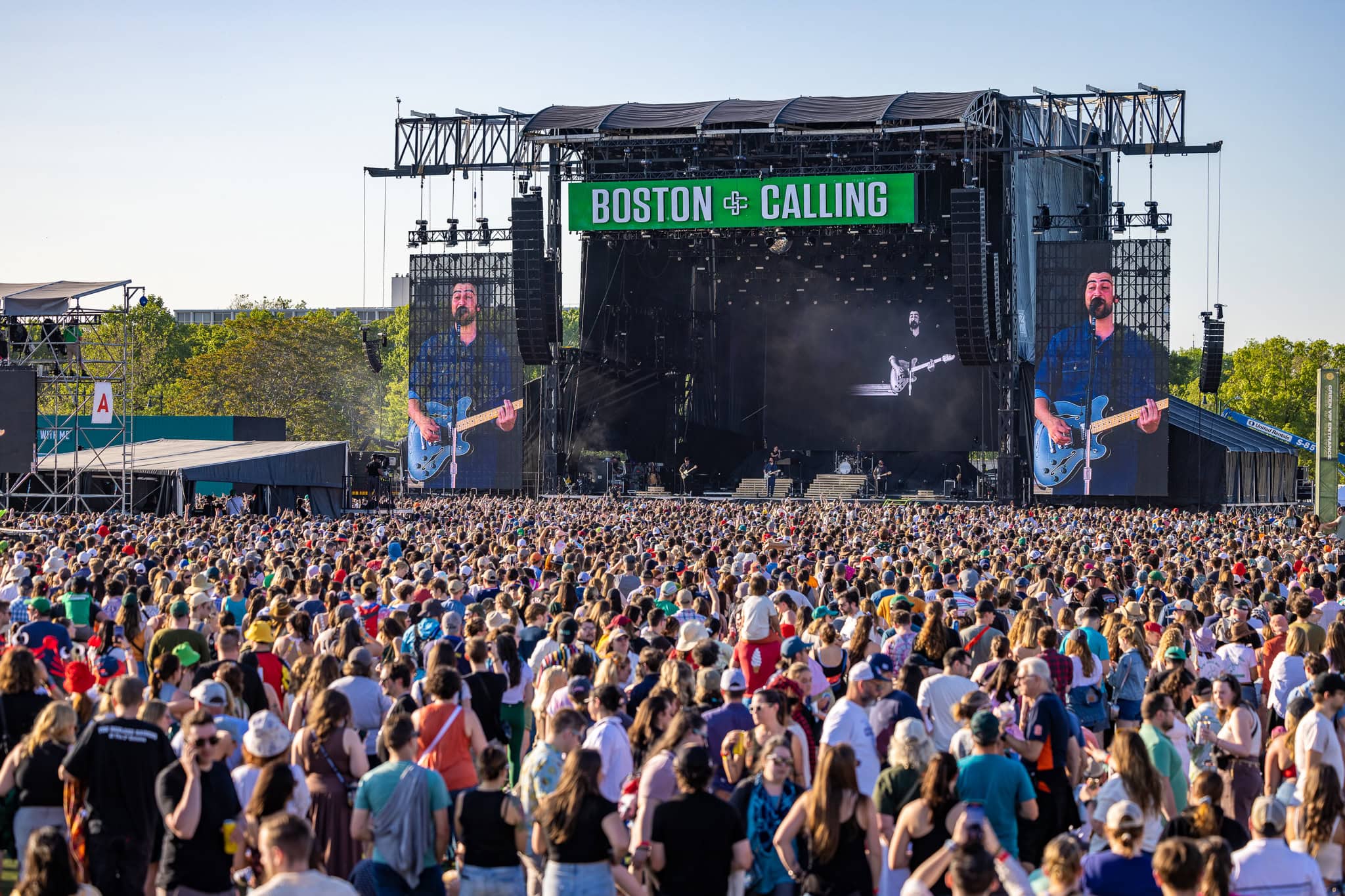 Photos provided courtesy of Boston Calling and Alive Coverage.